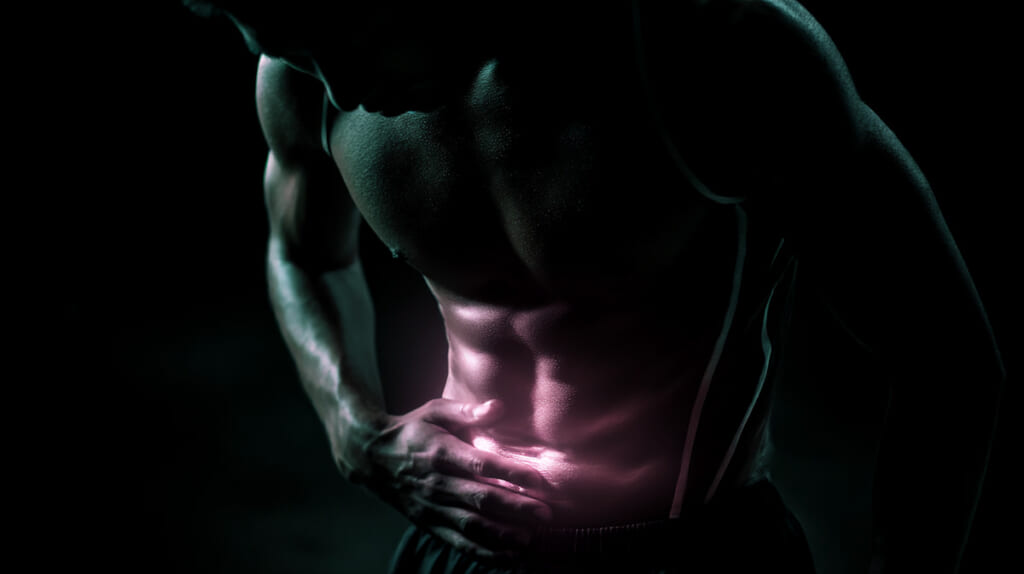 日本人ランナーの消化器系に負担がかかる様子を表現したイメージ